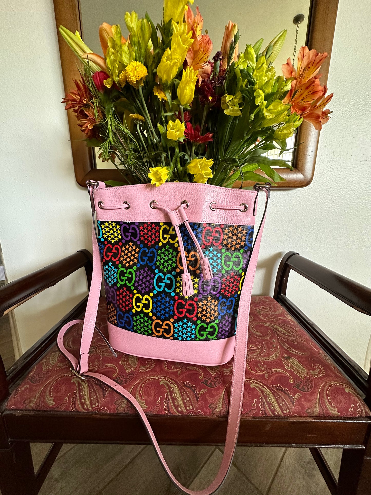 Gucci Psychedelic Bucket Bag Pink